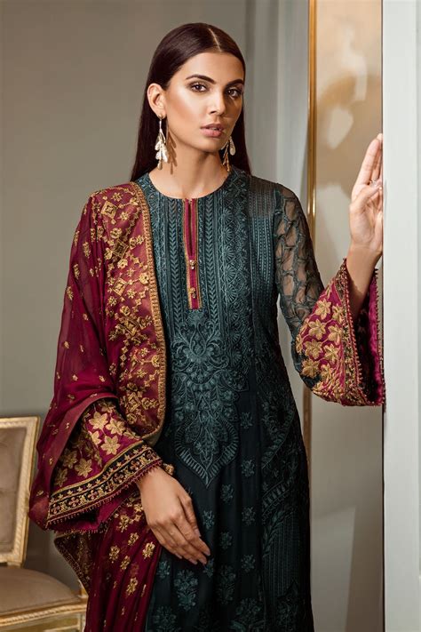 pakistani fashion designer dresses